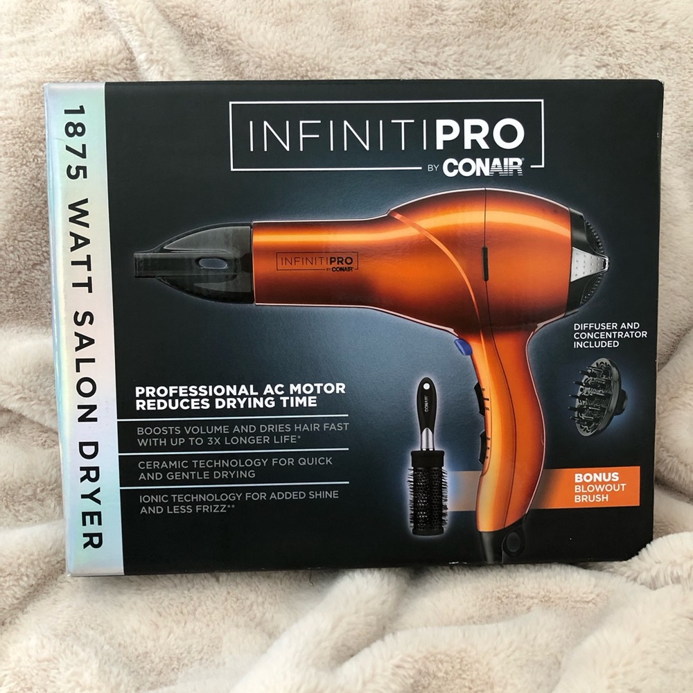 Infinitipro by Conair hair dryer with accessories NWT